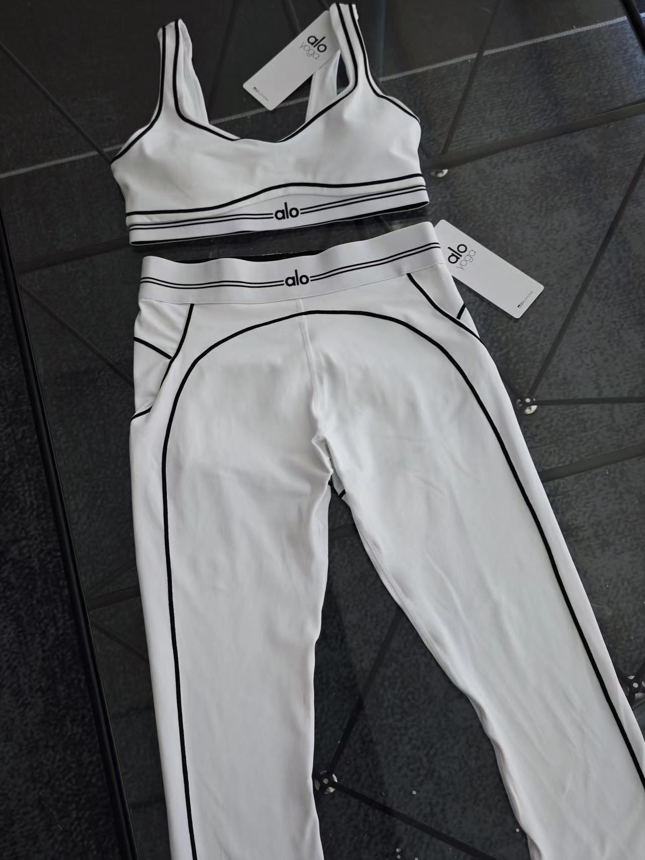 AN4376 ALO SUIT 58.99$  -GYYF gallery