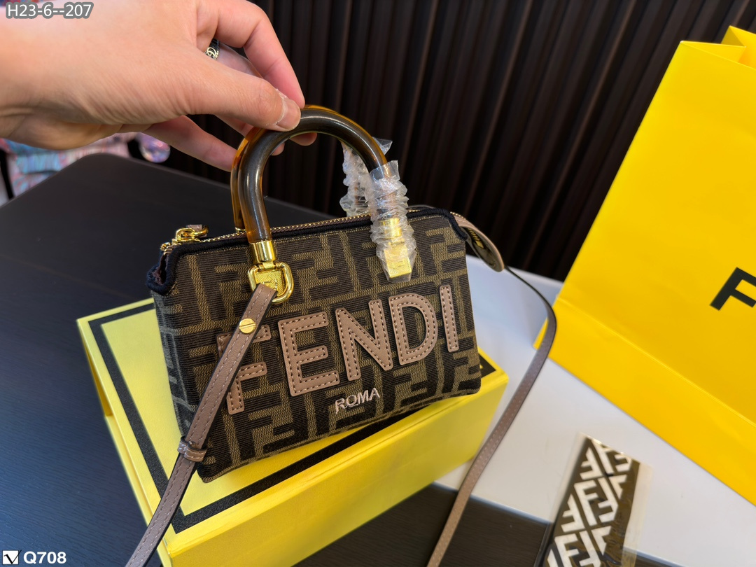 AN4568 FENDI 52.99$  -GBB gallery