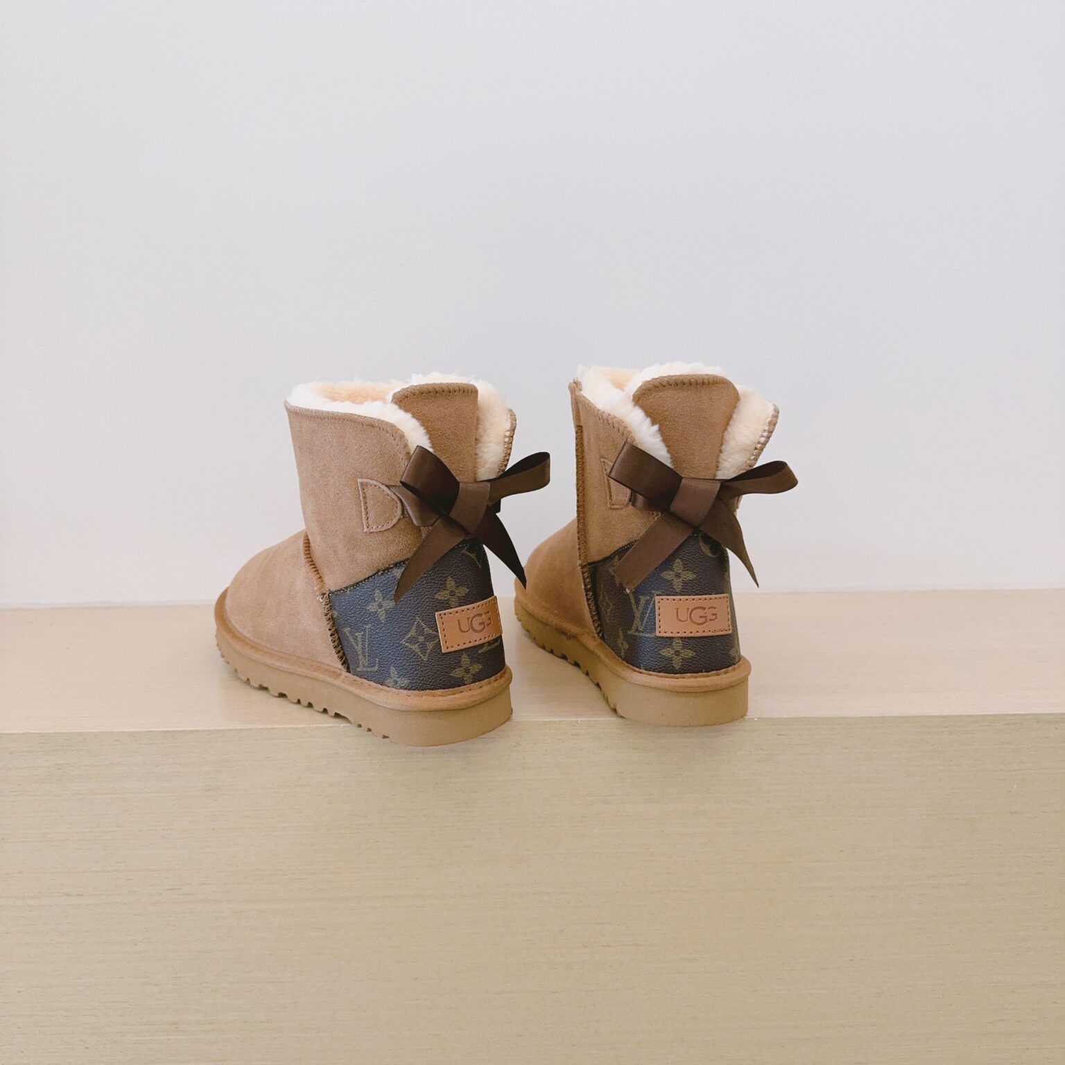 AN4616 UGG LV 38.99$  H5W4616 gallery