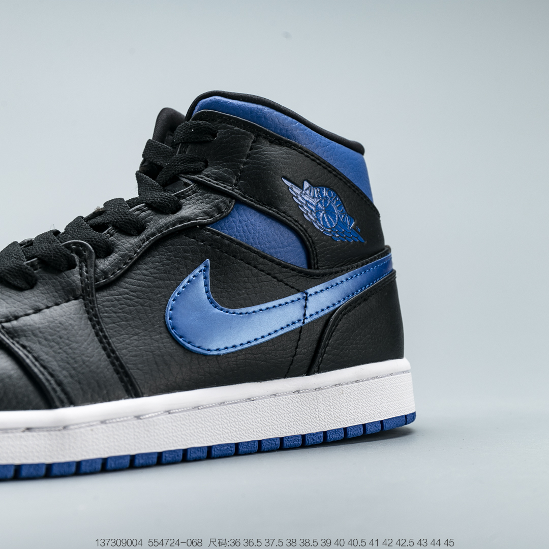 Air Jordan $82 gallery