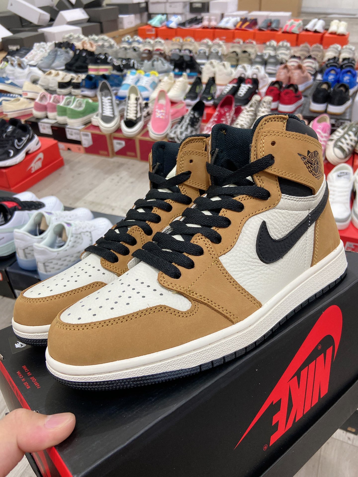 Air Jordan $85 gallery