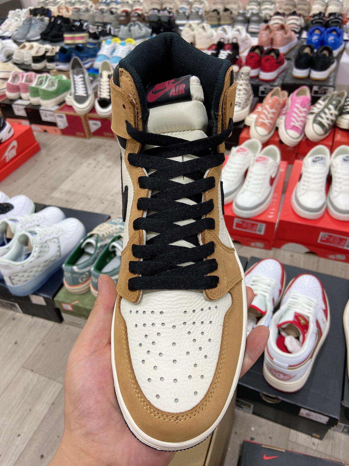 Air Jordan $85 gallery