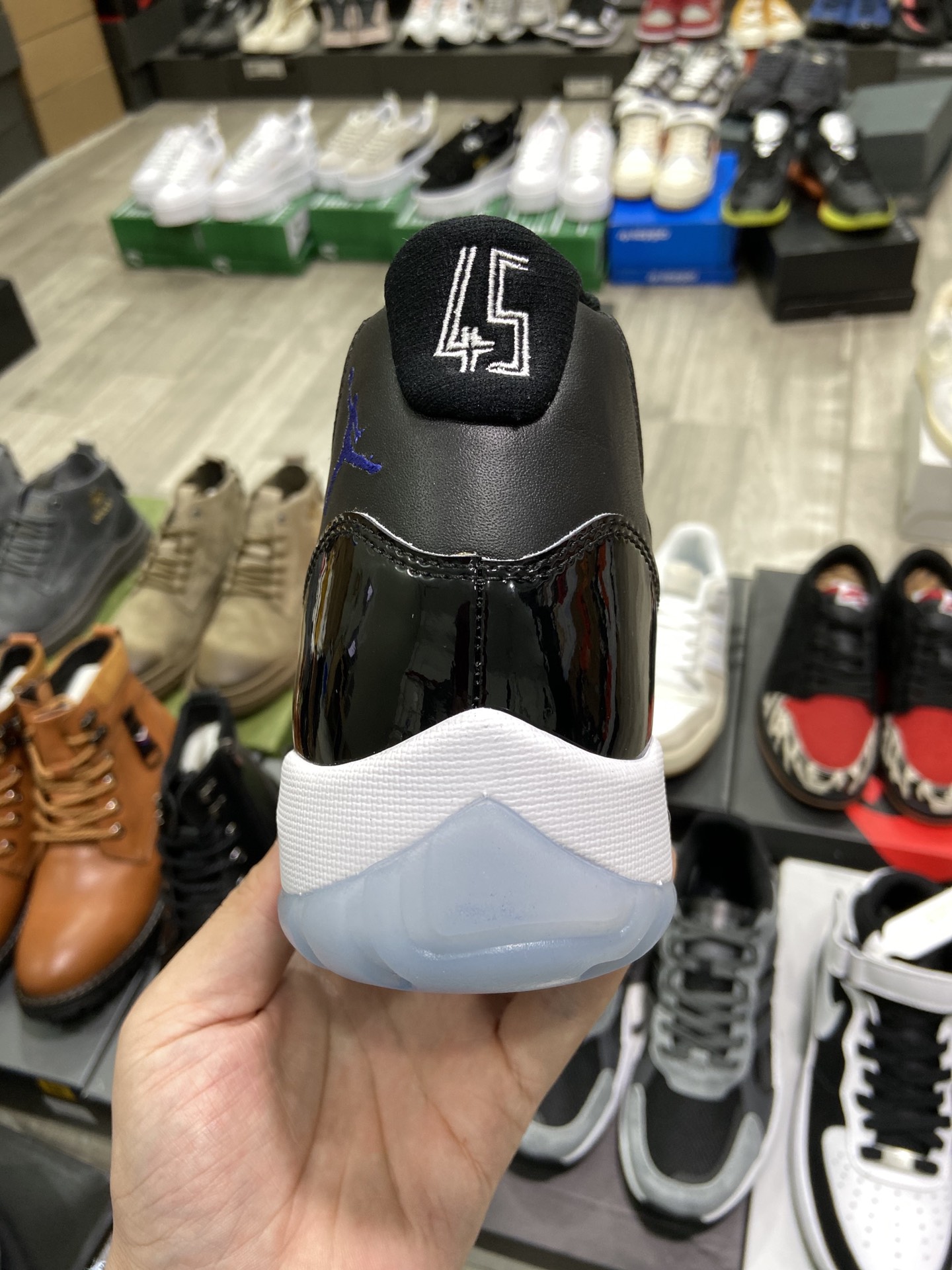 Air Jordan $87 gallery