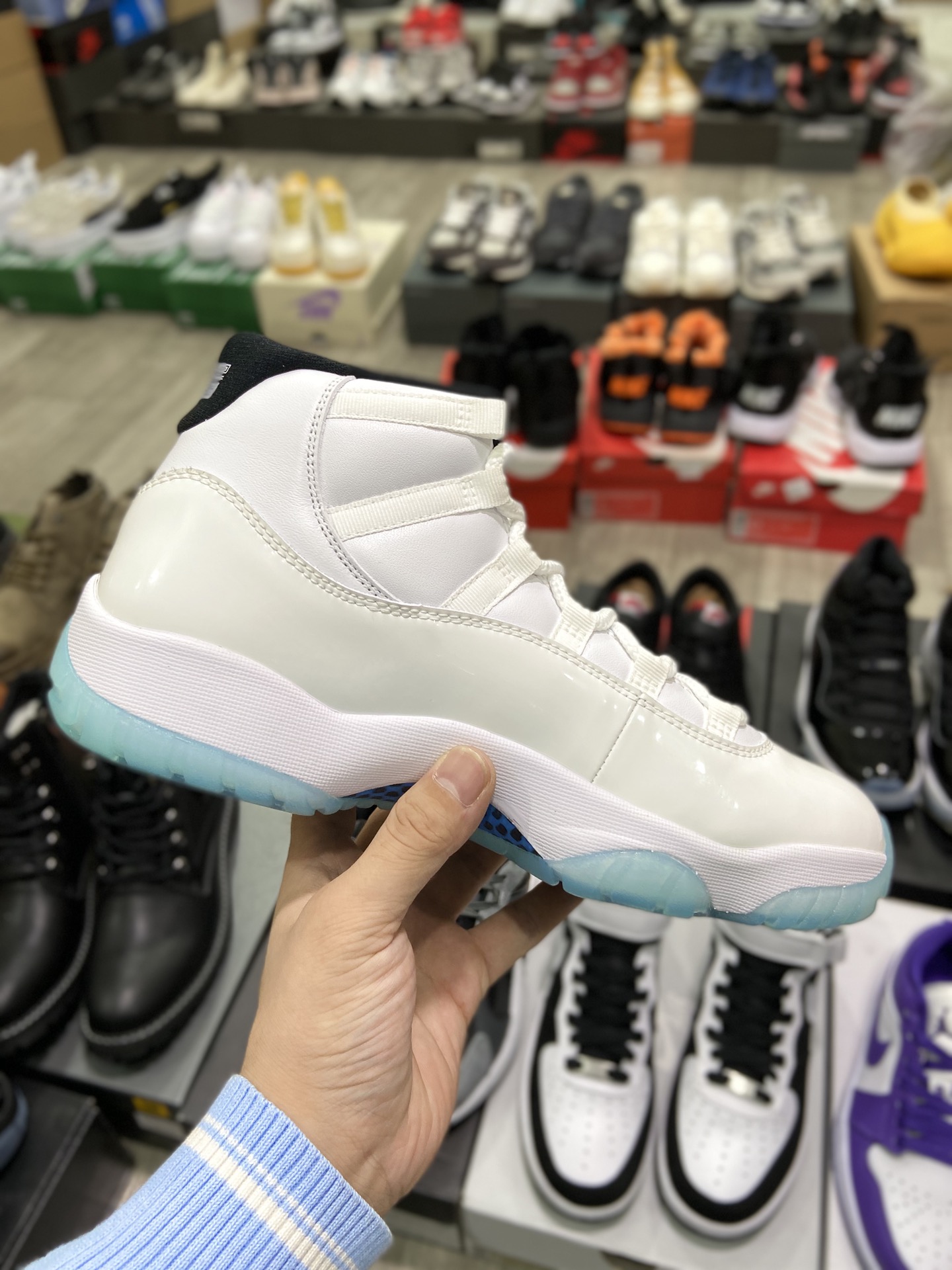 Air Jordan $87 gallery