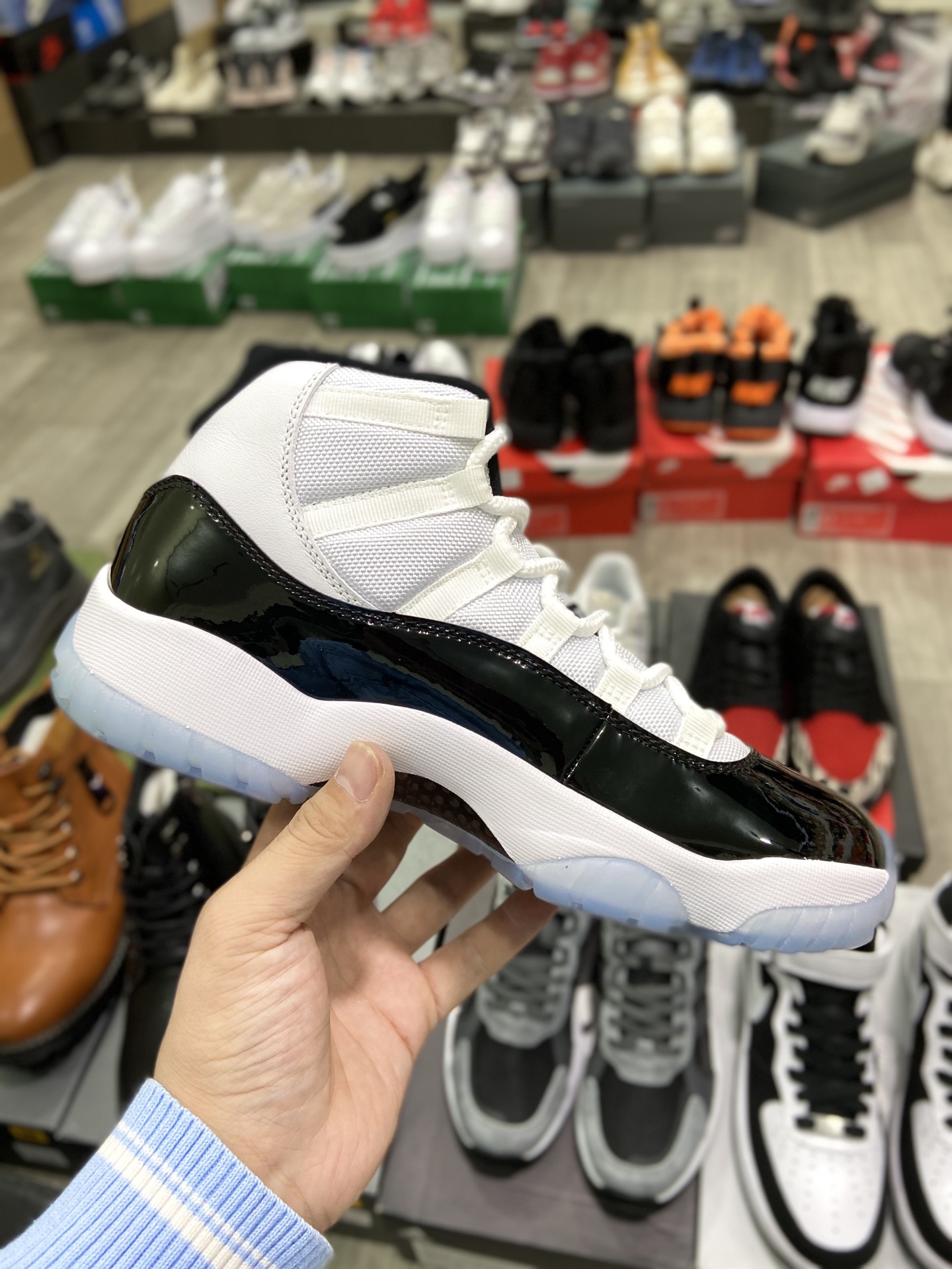 Air Jordan $87 gallery