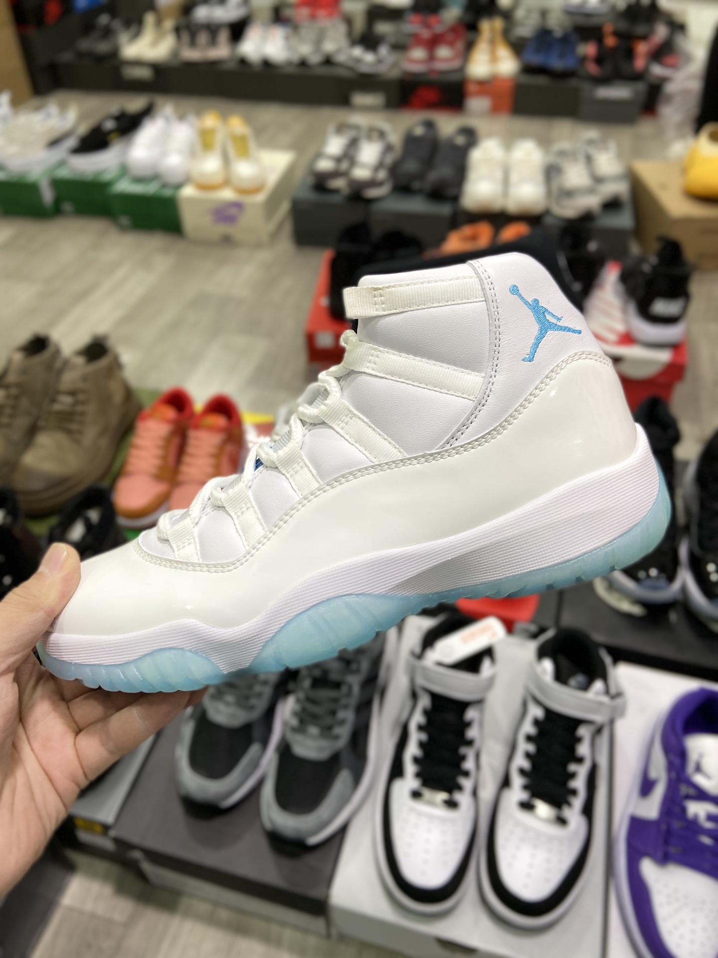 Air Jordan $87 gallery