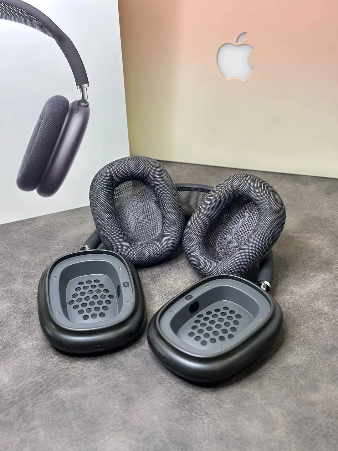 Air Pods Max $135 gallery