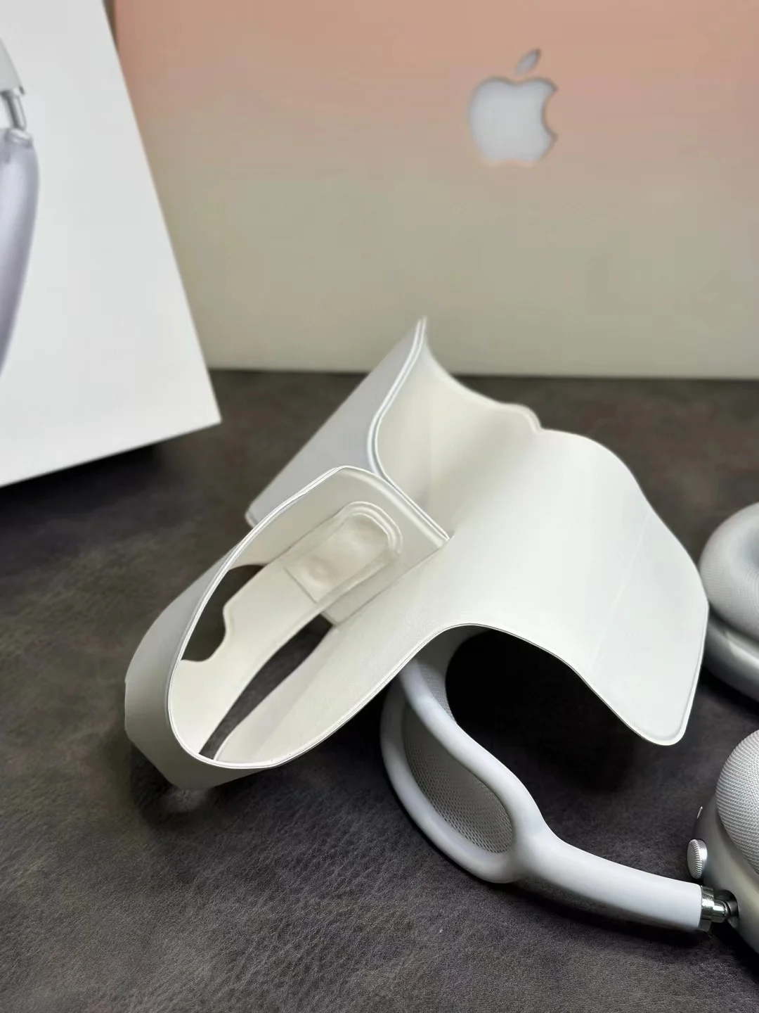 Air Pods Max $135 gallery