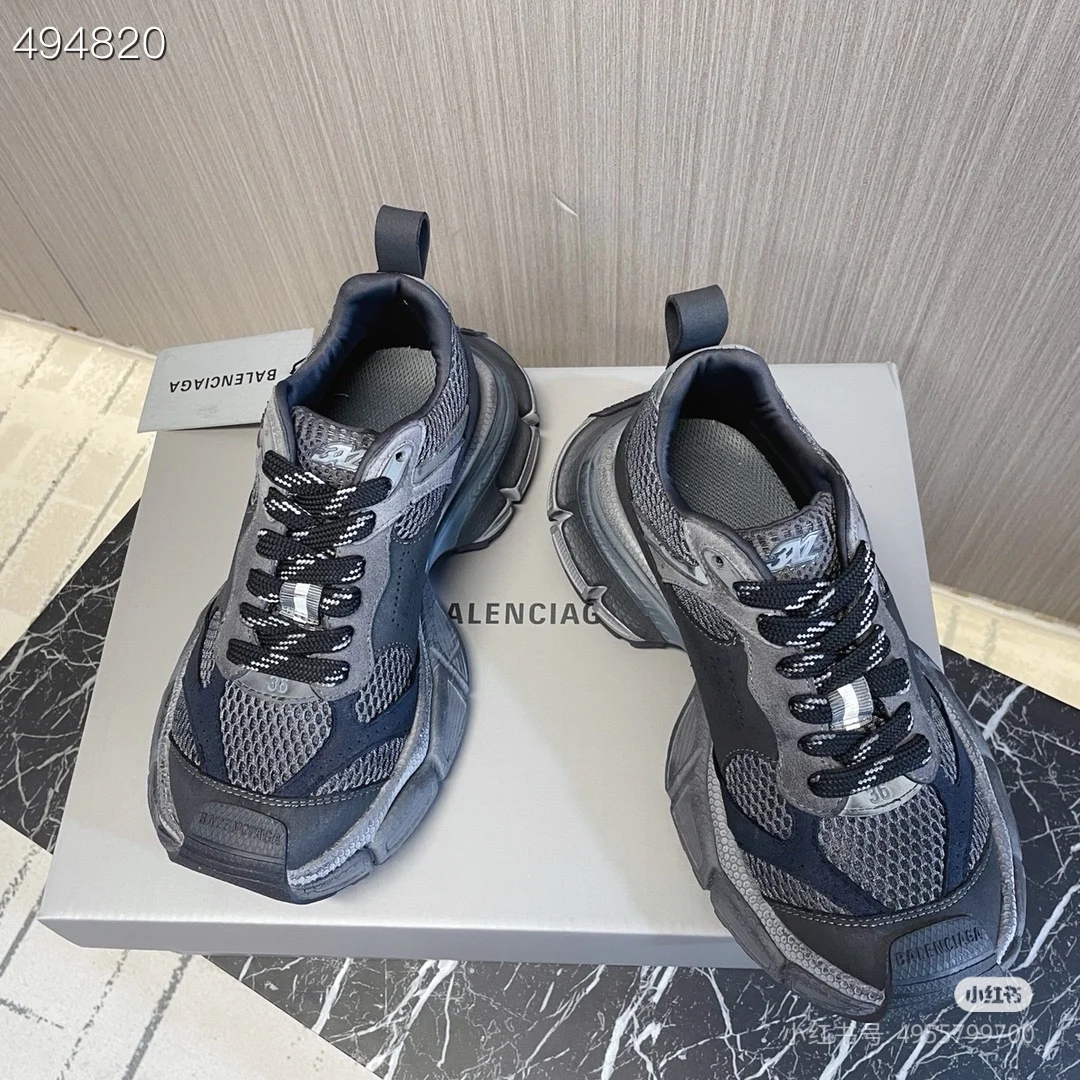 BALENCIAGA 65.03$  code 244-7220-R gallery