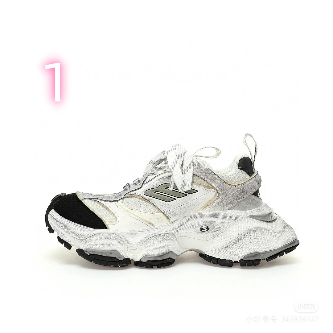 BALENCIAGA 65.85$  code 244-7221-R gallery