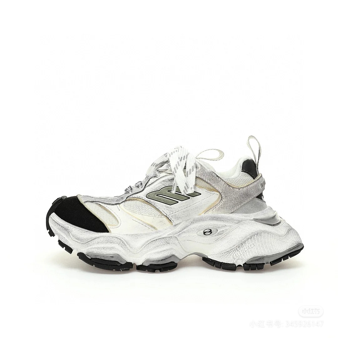 BALENCIAGA 65.85$  code 244-7221-R gallery