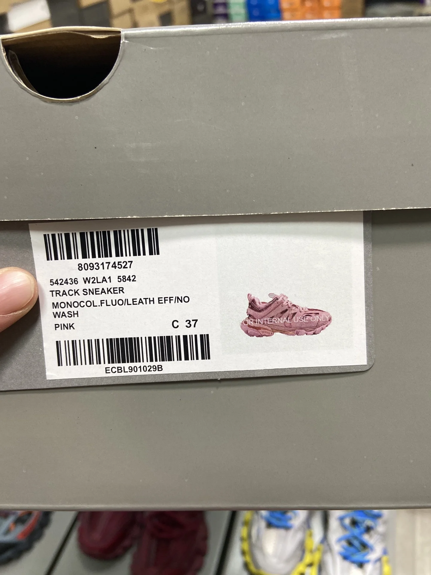 BALENCIAGA $190 gallery