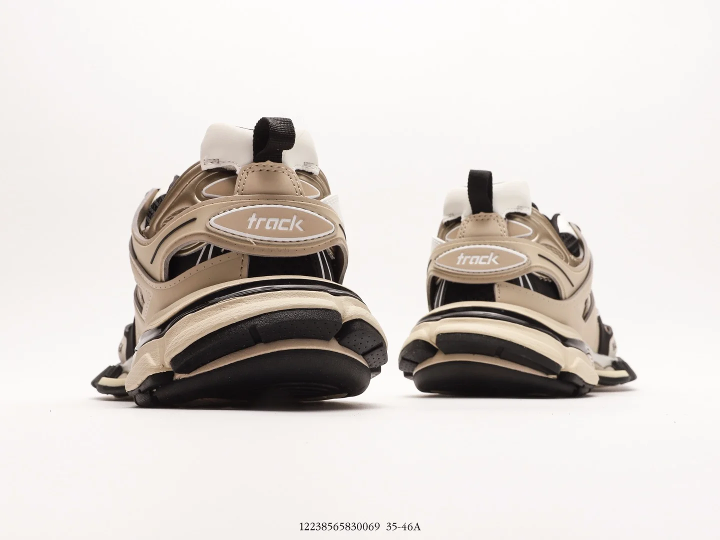 BALENCIAGA $190 gallery