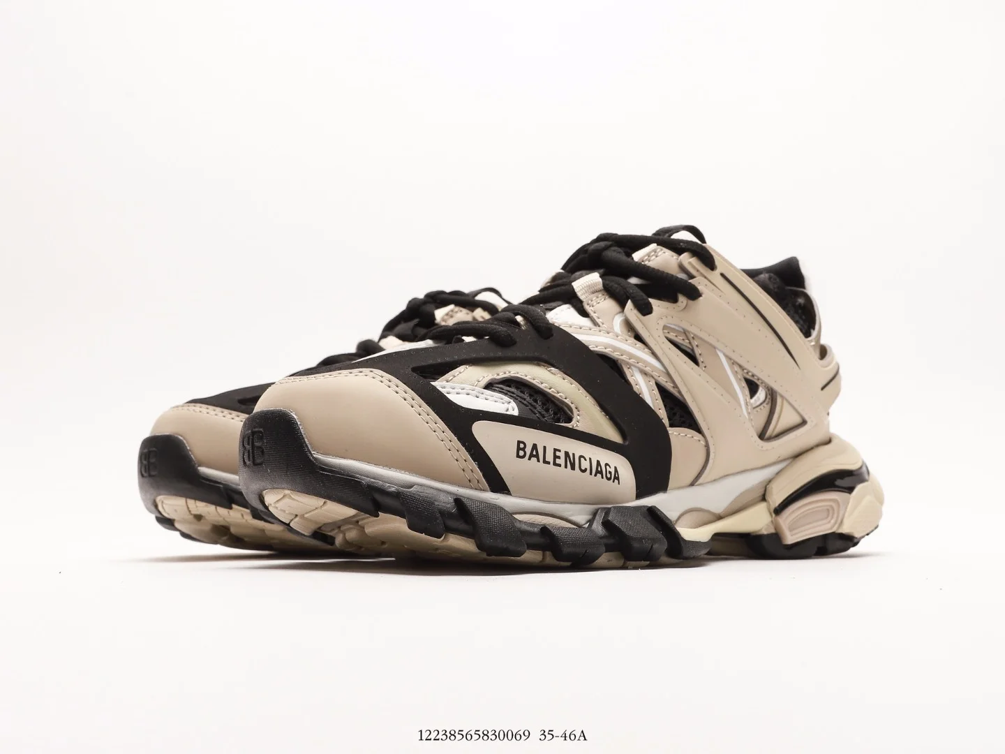 BALENCIAGA $190 gallery