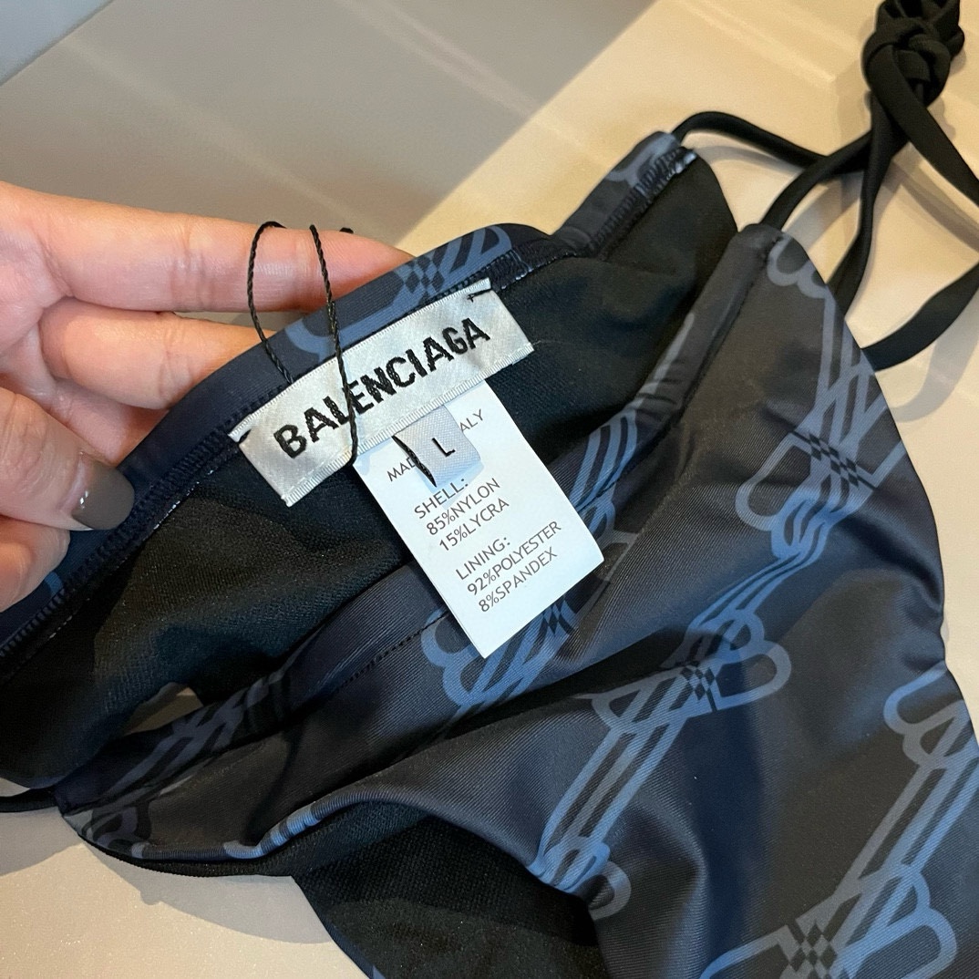 BALENCIAGA $28 gallery