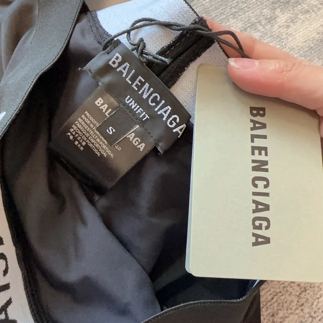 BALENCIAGA $29 gallery