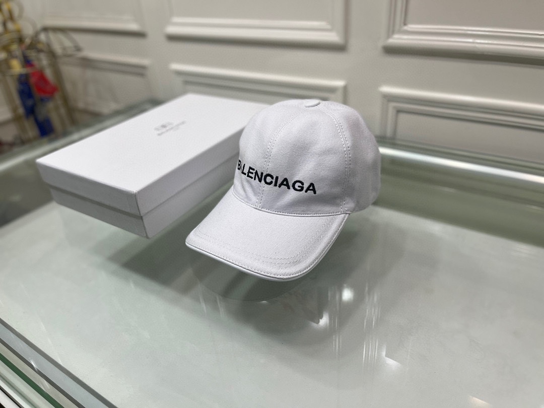 BALENCIAGA $31 gallery