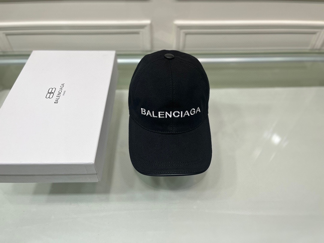 BALENCIAGA $31 gallery