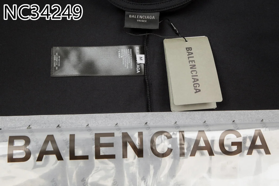 BALENCIAGA $31 gallery