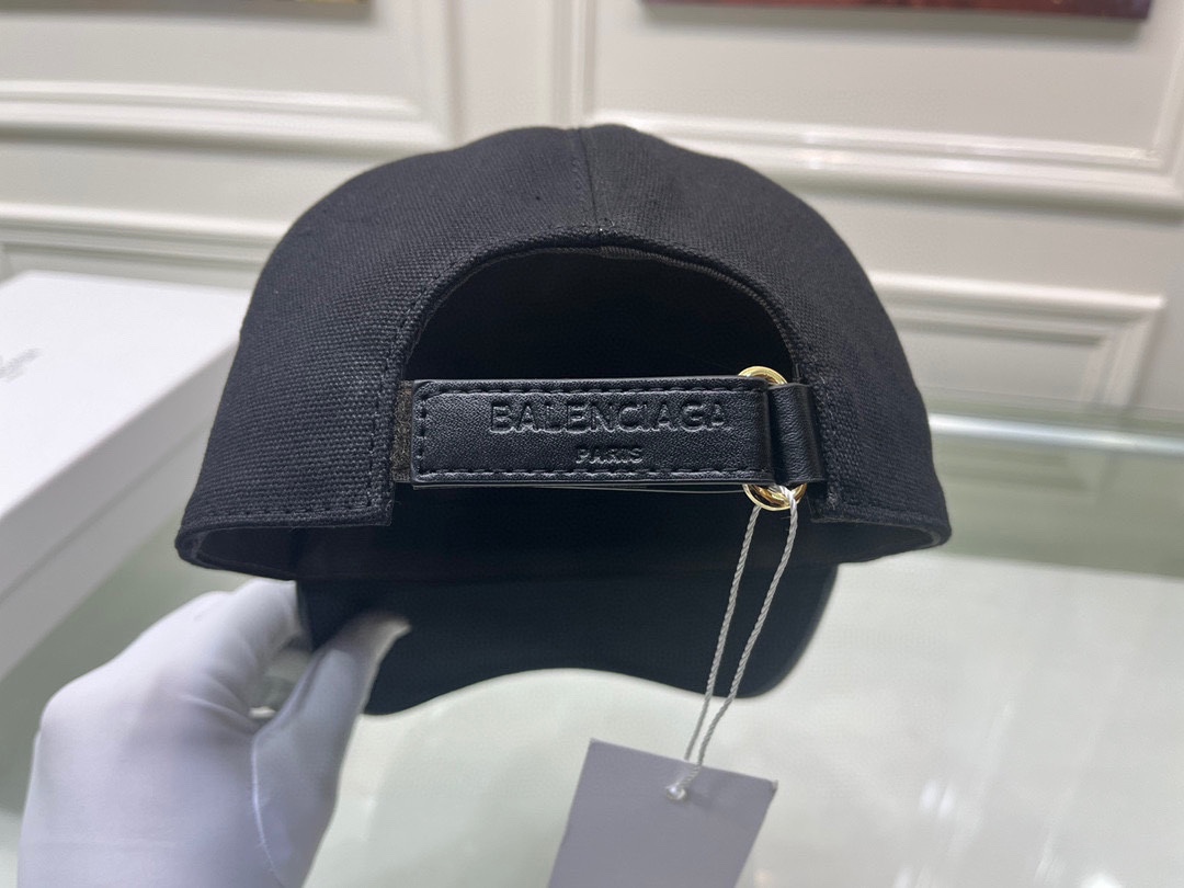 BALENCIAGA $31 gallery