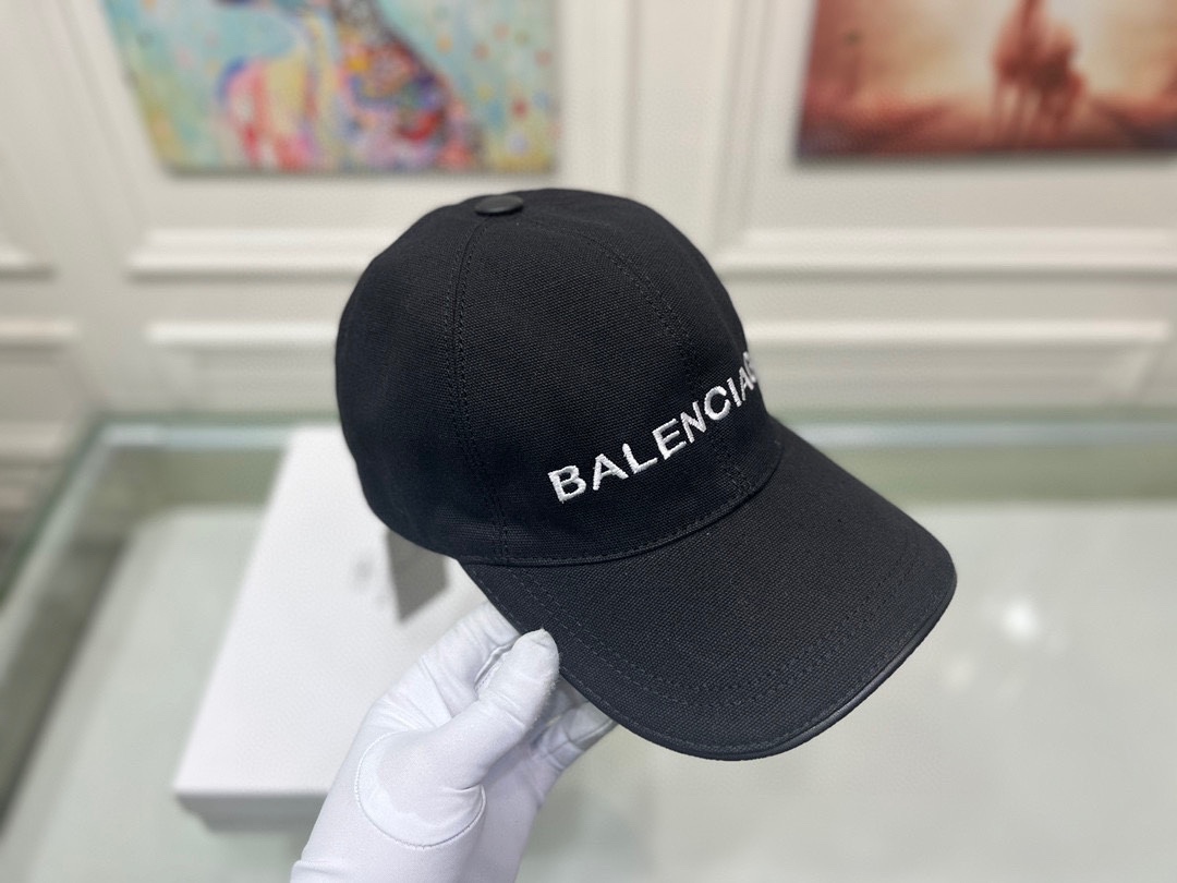 BALENCIAGA $31 gallery