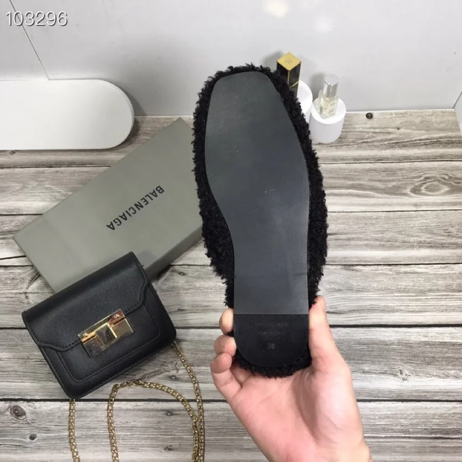 BALENCIAGA $51 gallery