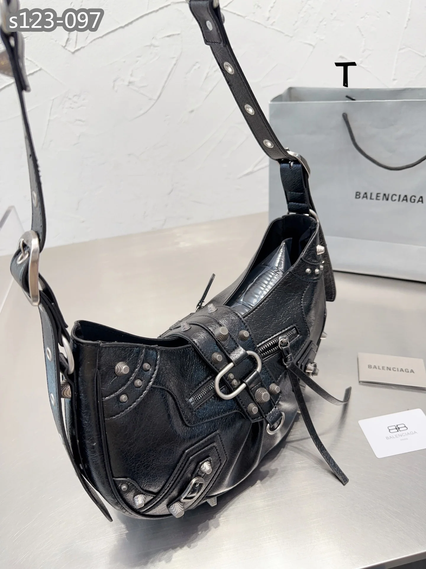 BALENCIAGA $84 gallery