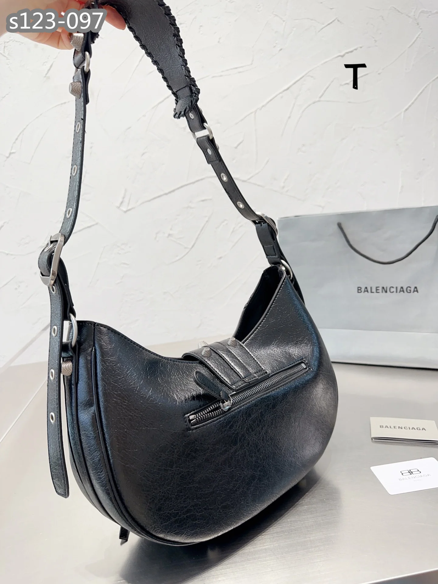 BALENCIAGA $84 gallery