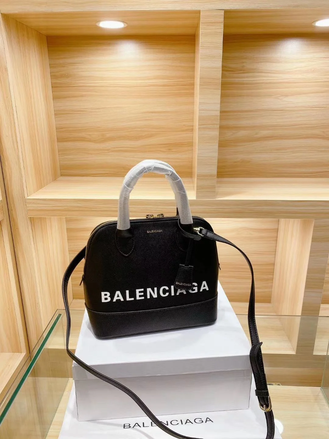 BALEN.CIAGA $62 gallery