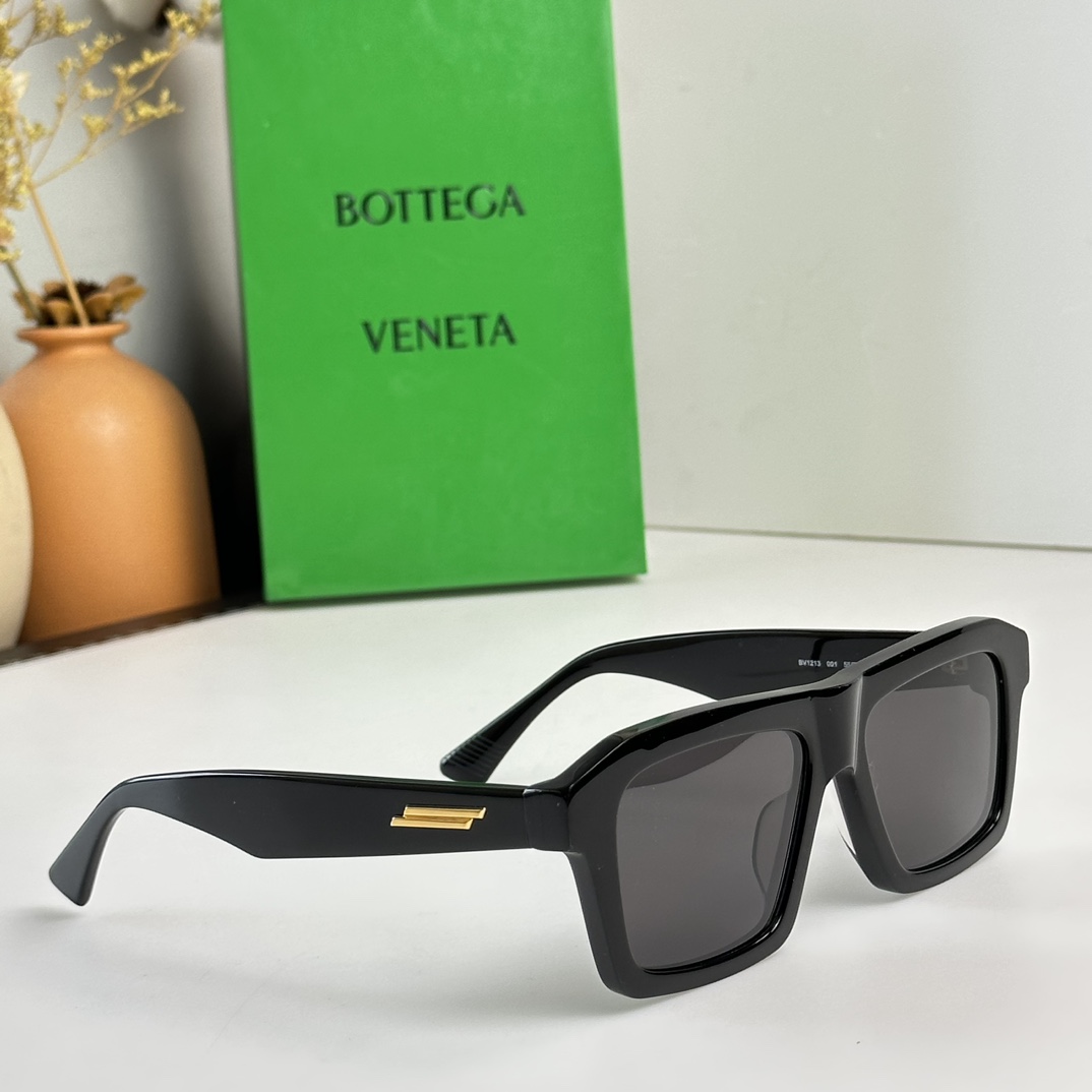 BOTTEGA VENET $55 gallery