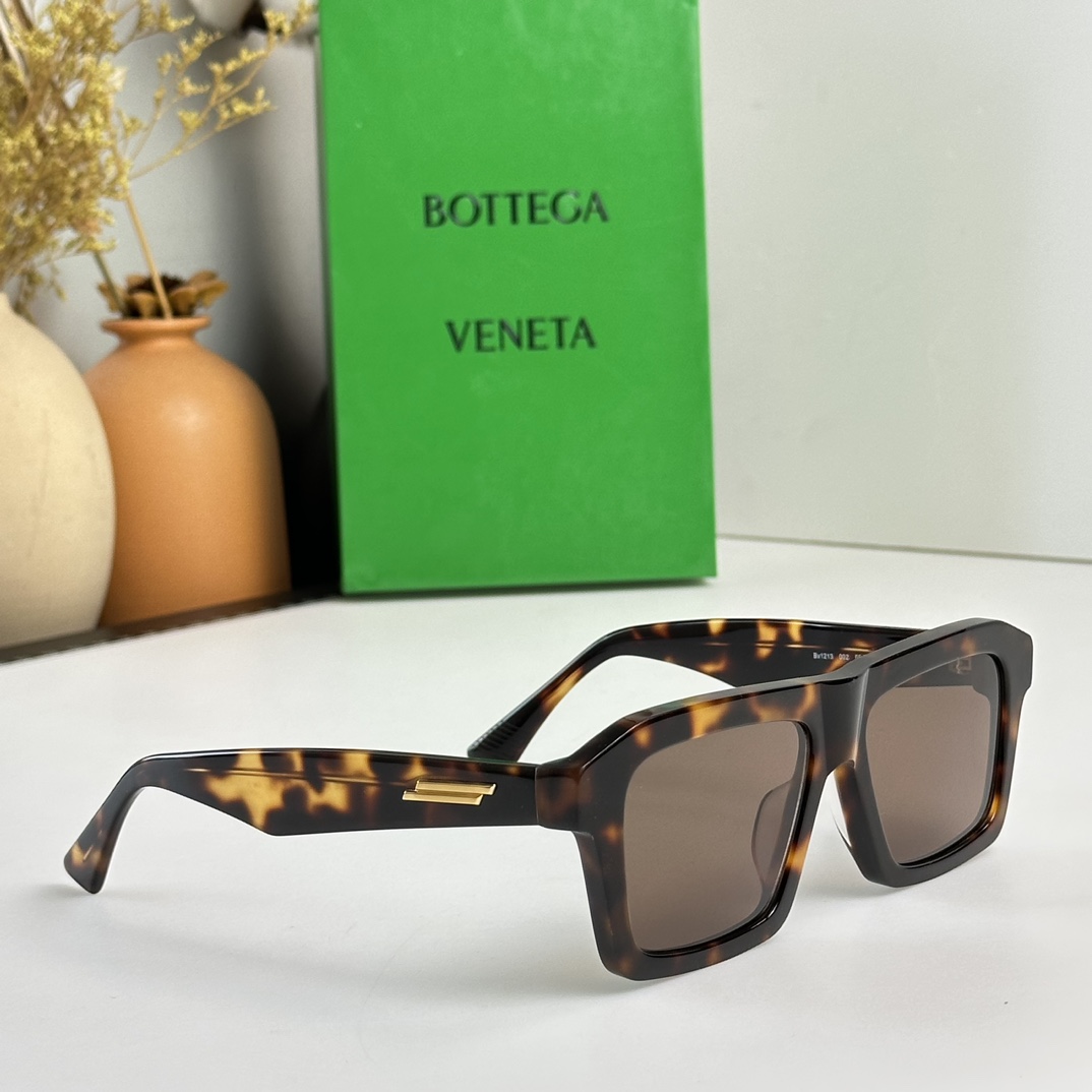 BOTTEGA VENET $55 gallery