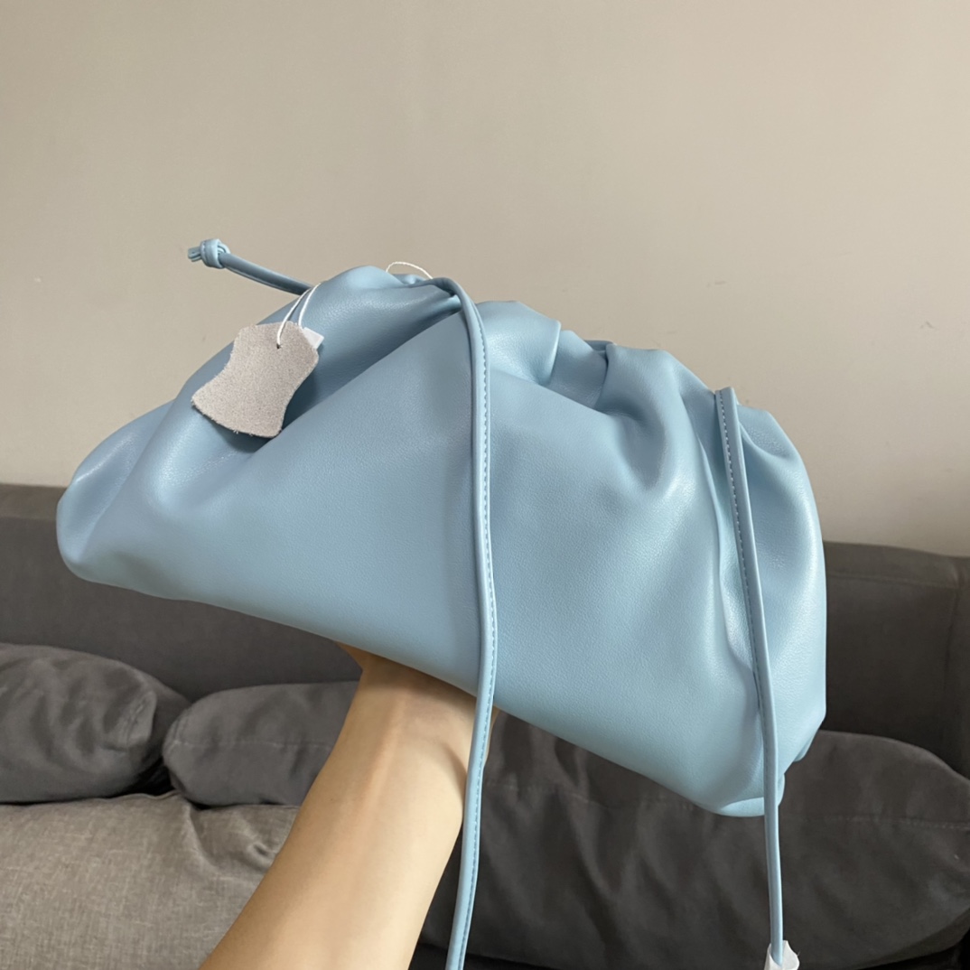 BV0001 HANDBAG gallery