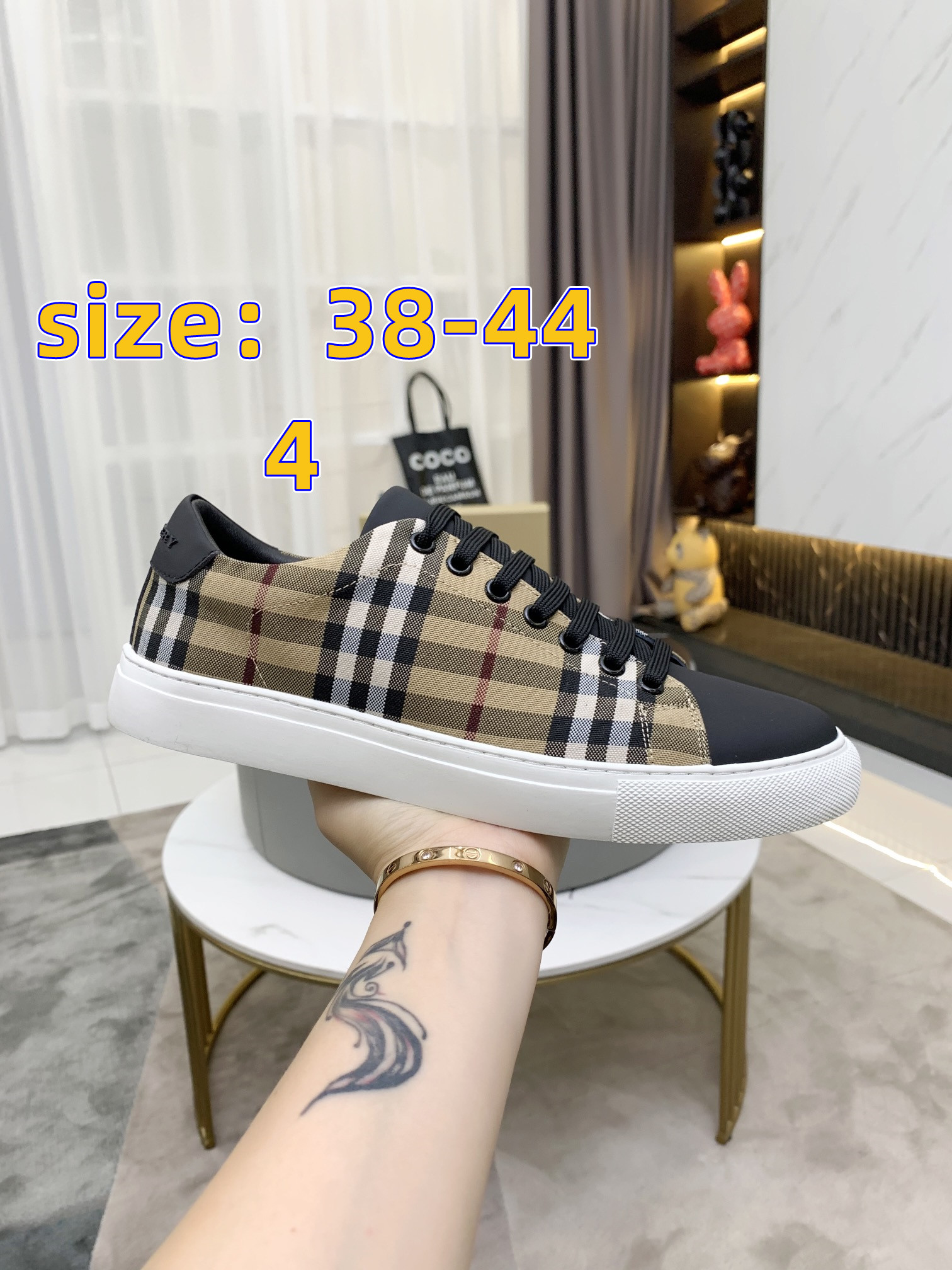 Balenciaga 45.55$  code 449-5867-R gallery