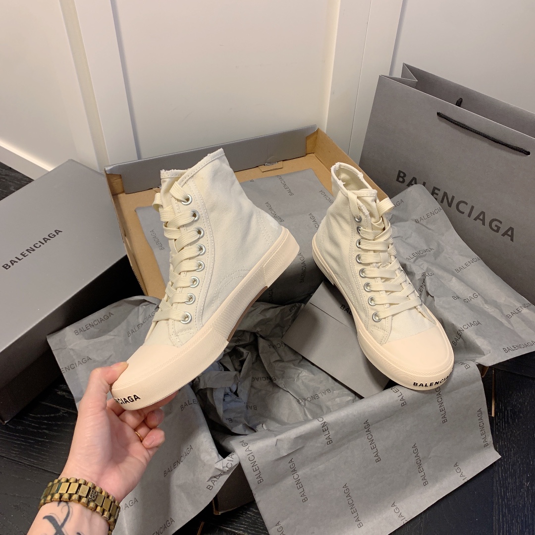 Balenciaga 49.99$ code 449-5877-R gallery