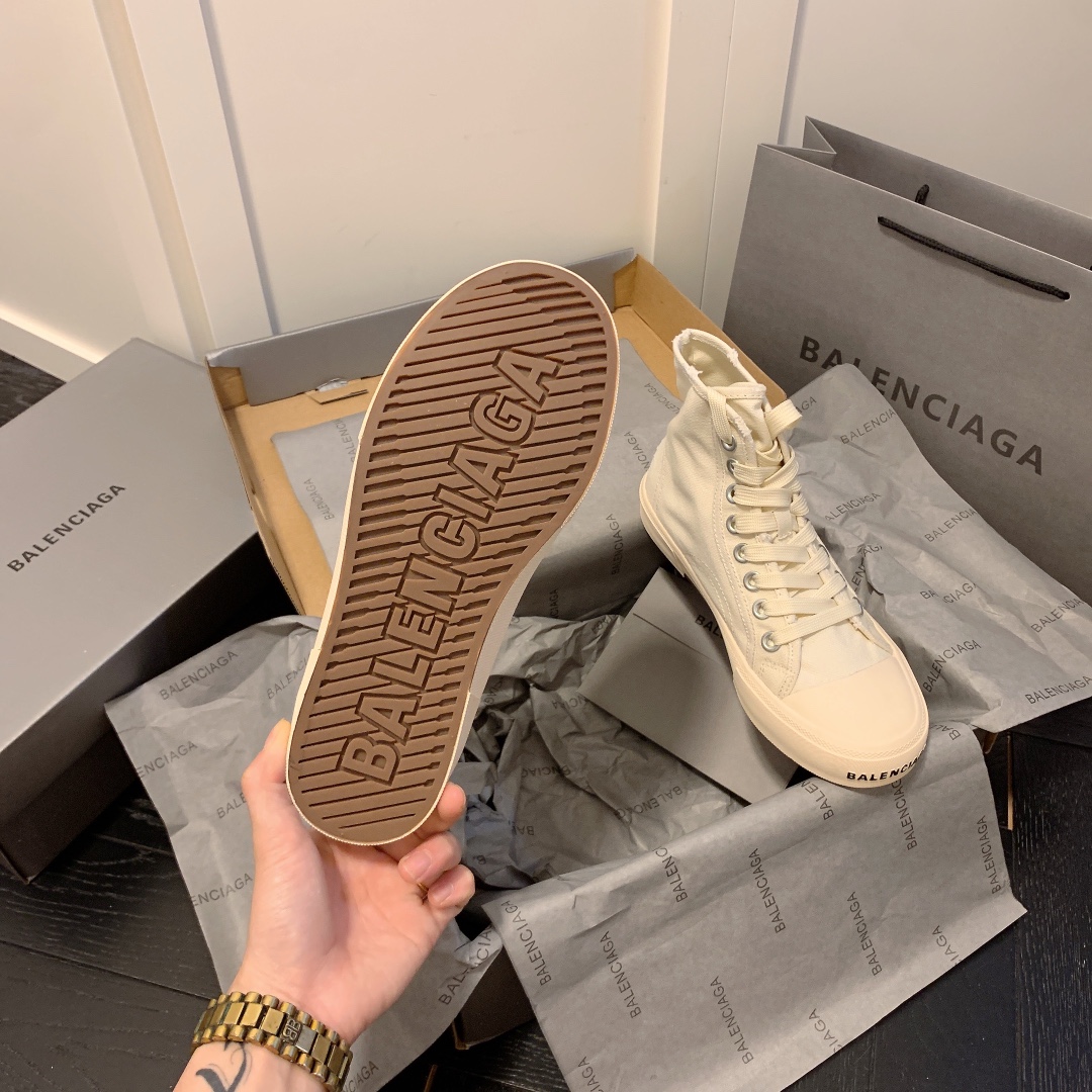 Balenciaga 49.99$ code 449-5877-R gallery