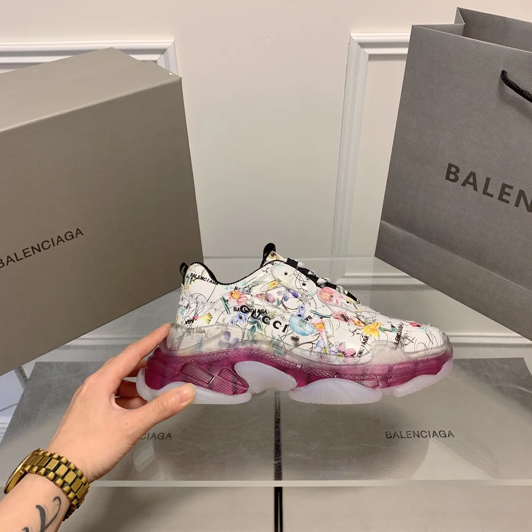 Balenciaga $106 gallery