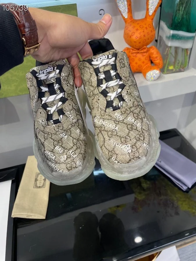 Balenciaga $150 gallery