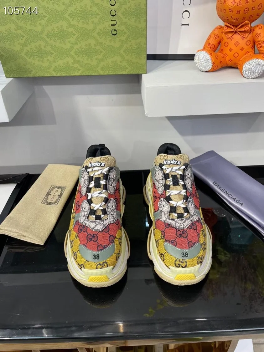 Balenciaga $150 gallery