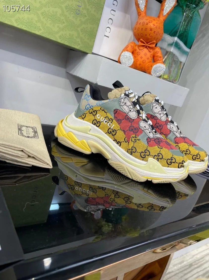 Balenciaga $150 gallery