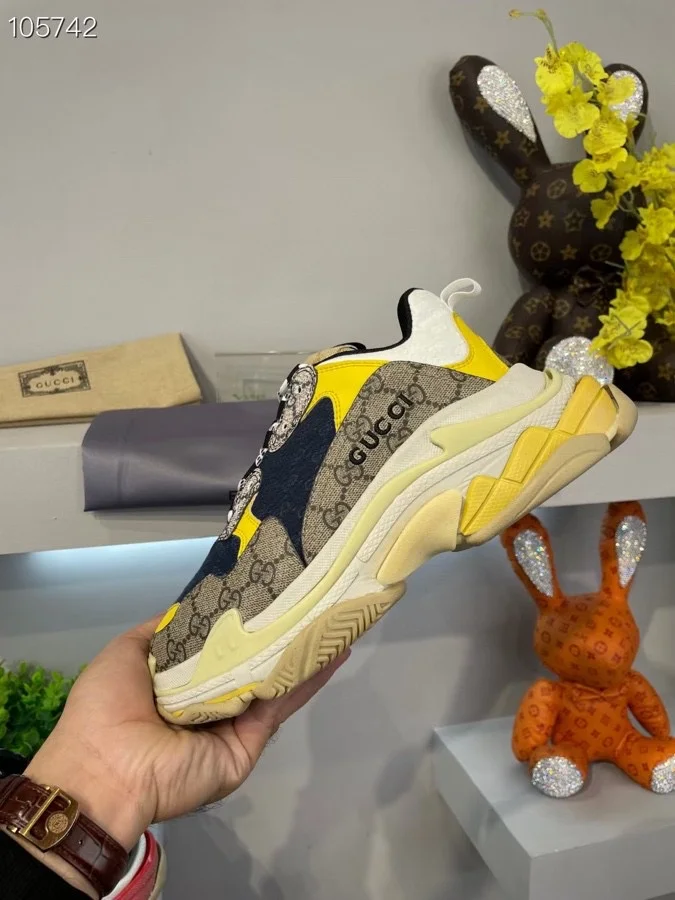 Balenciaga $150 gallery