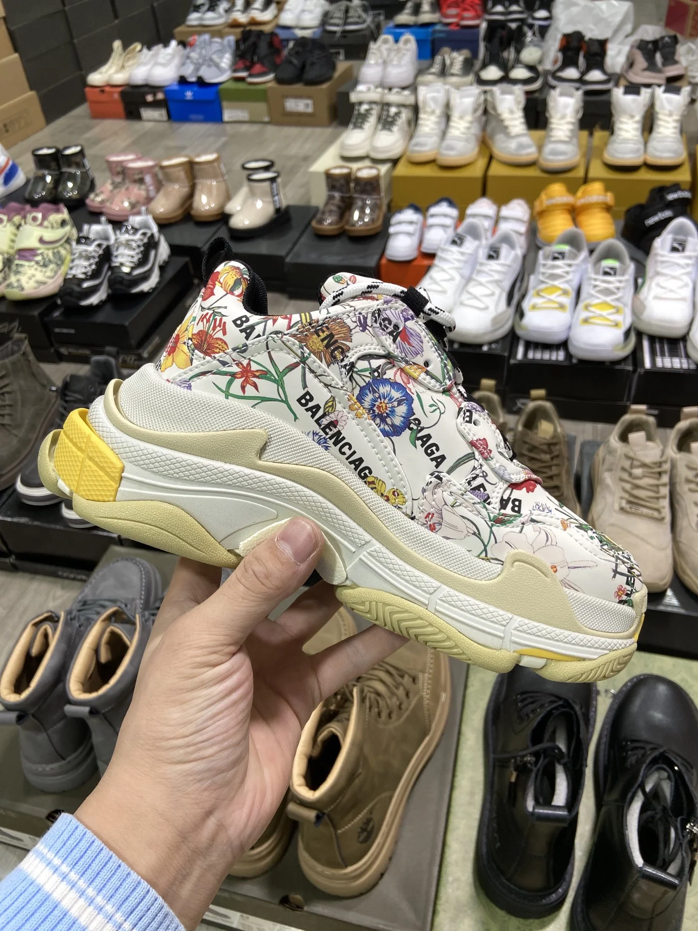 Balenciaga $185 gallery