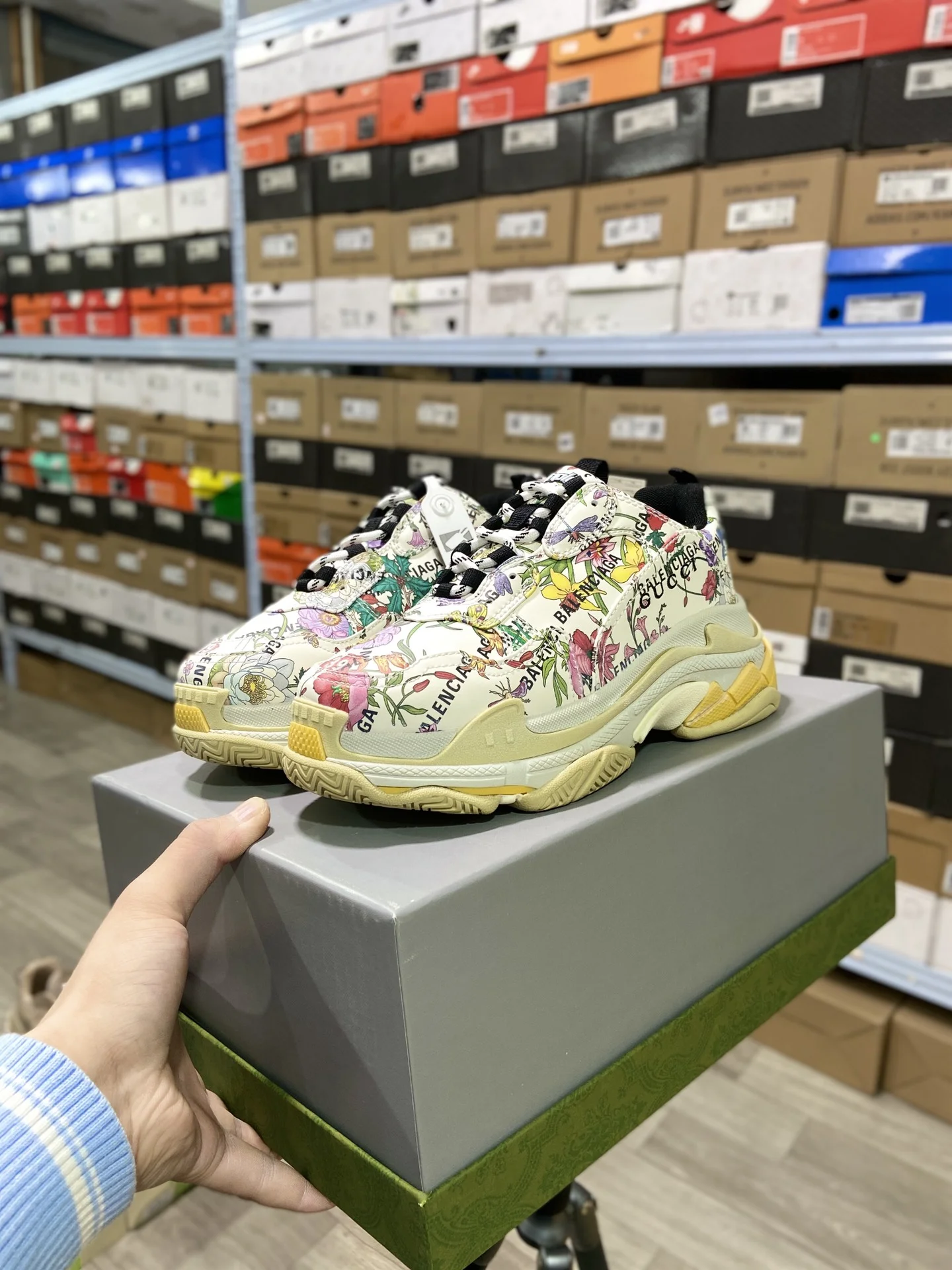 Balenciaga $185 gallery