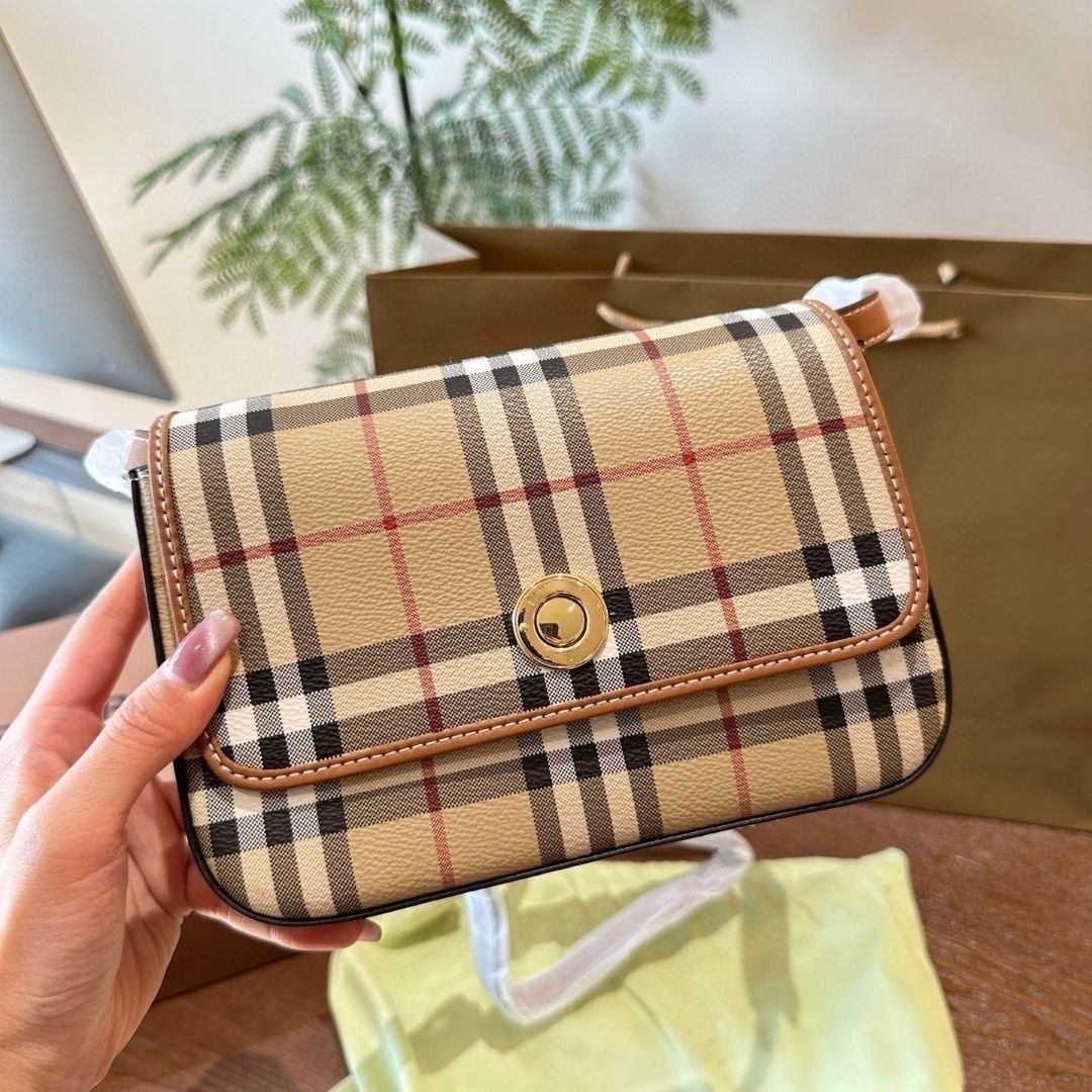 Burberry 5A  58$    10428-T gallery