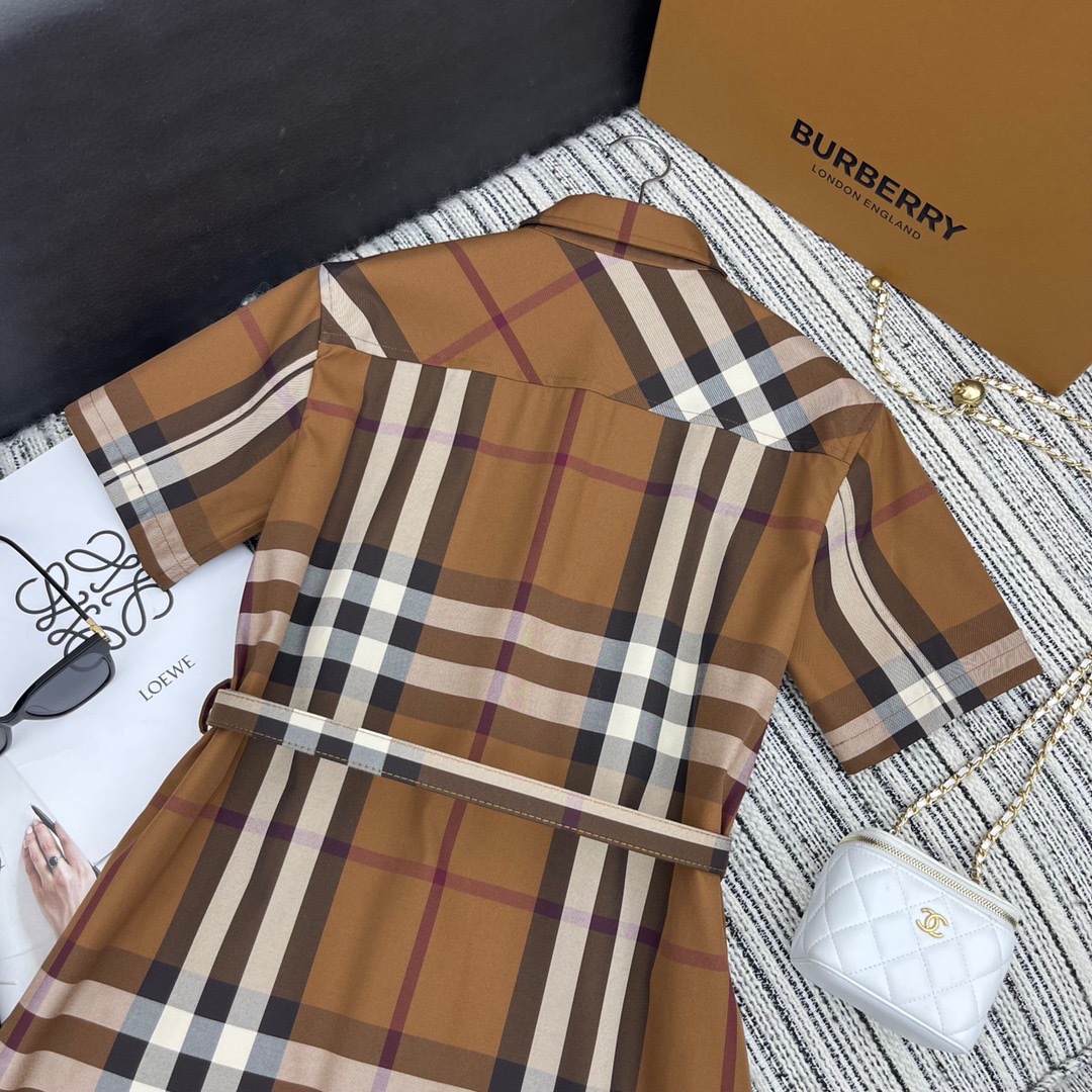 Burberry  49.99$  code 223-9668-T gallery