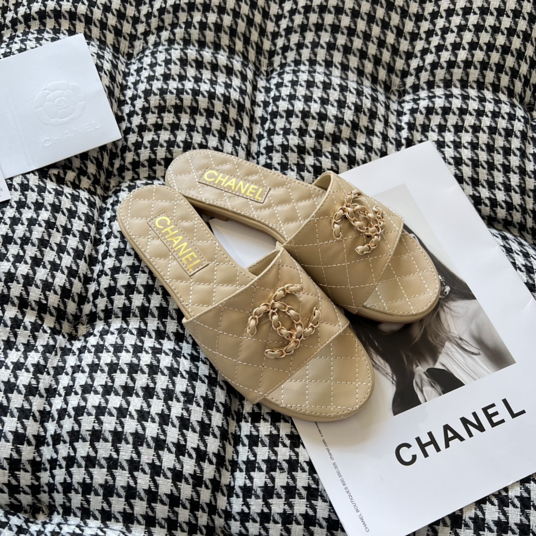 CHANEL 39.36$    CODE 449-6924-R gallery