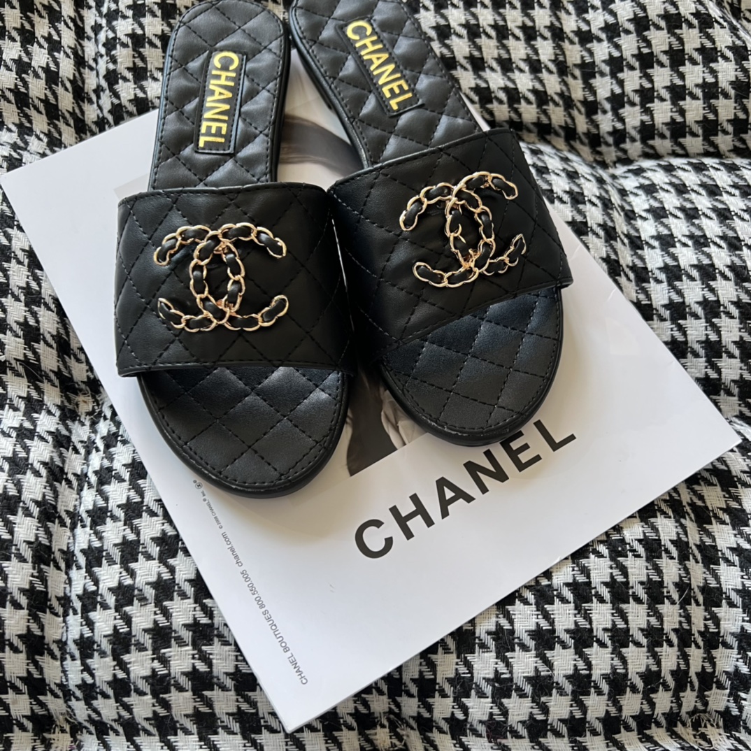 CHANEL 39.36$    CODE 449-6924-R gallery