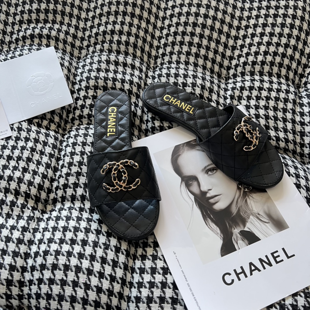 CHANEL 39.36$    CODE 449-6924-R gallery