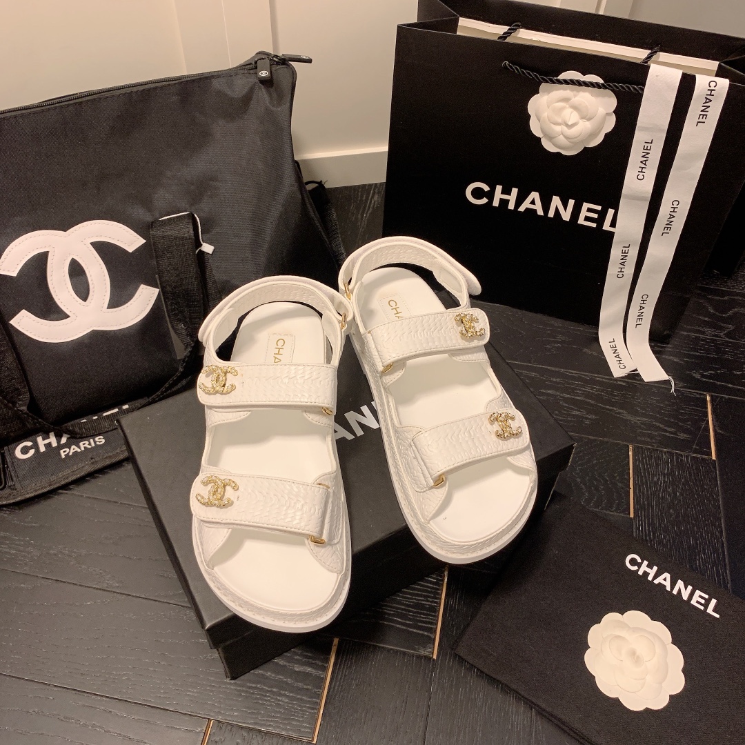 CHANEL 52.99$   10219-T gallery