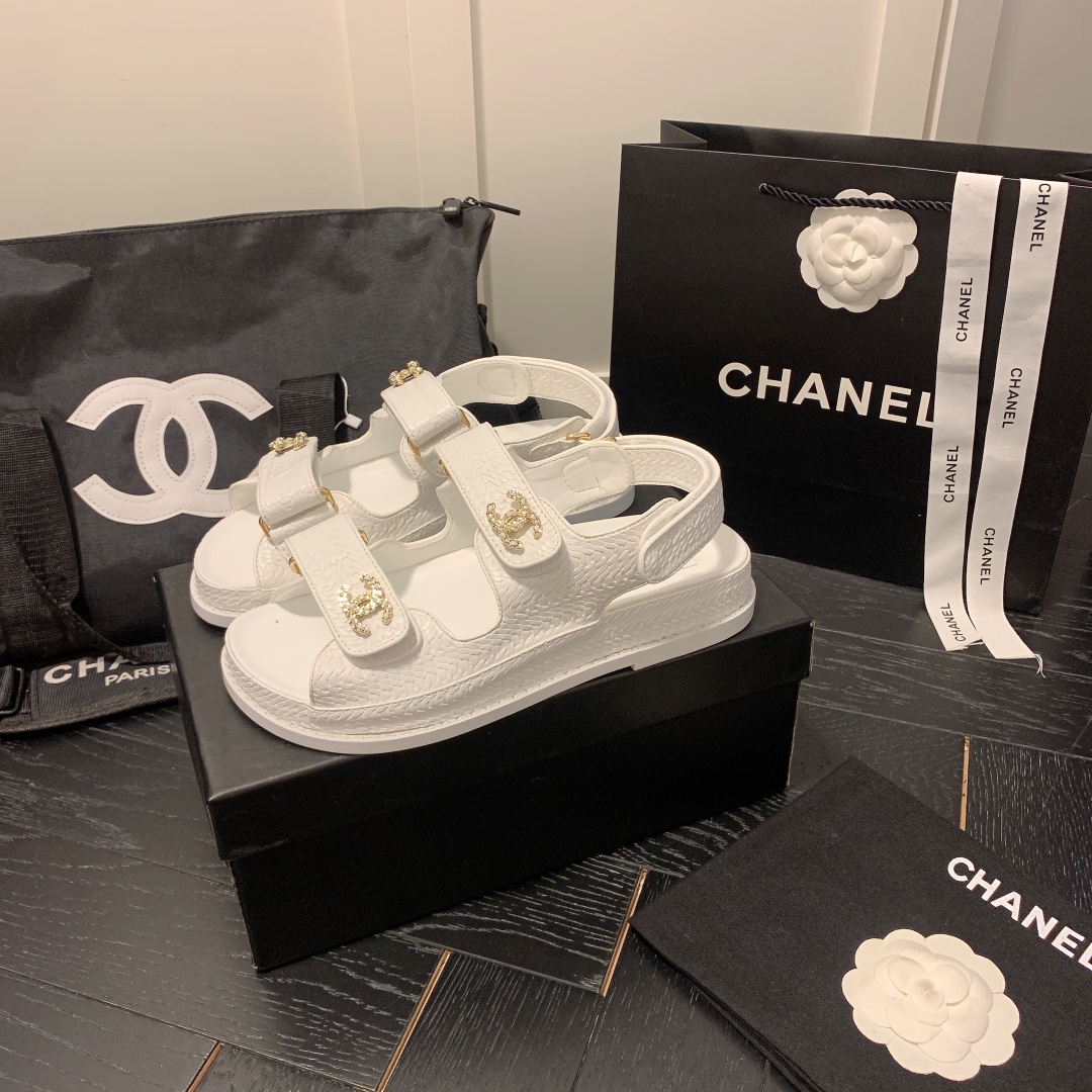 CHANEL 52.99$   10219-T gallery