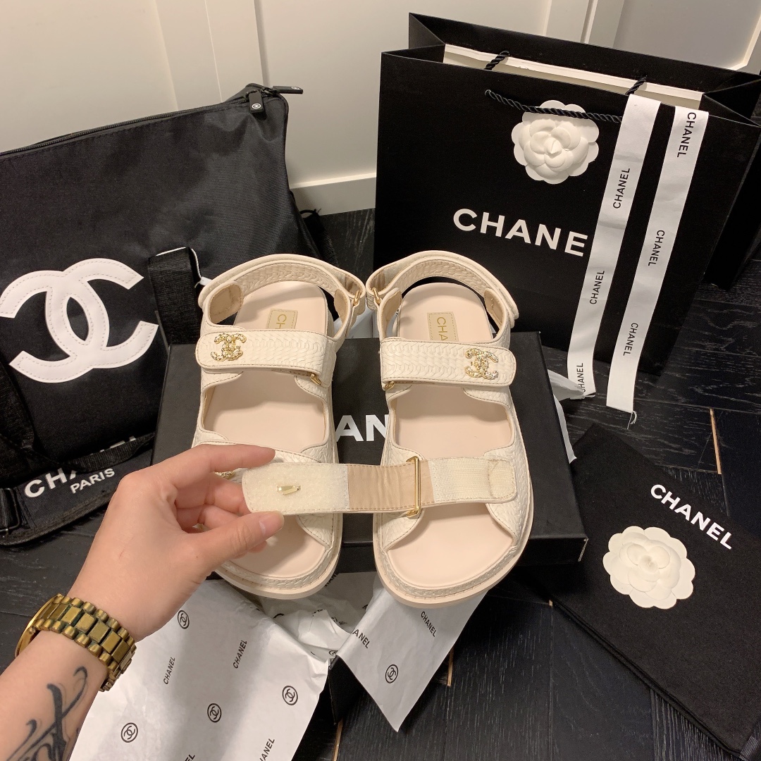 CHANEL 52.99$   10219-T gallery